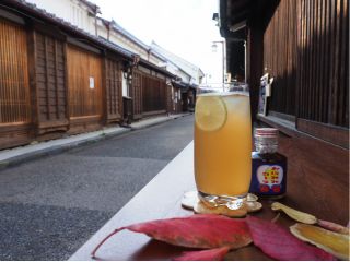 江戸時代の街並みをそのまま残す「今井町」にて誕生しました「おにみみコーラ」