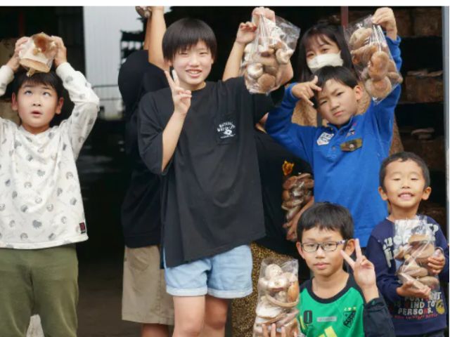 袋いっぱいに大量収穫!!