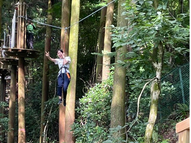 子供も大人も大満足のジップライン!!
