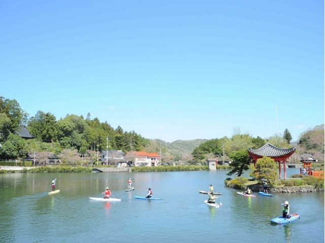 ダムや池でもSUPできます。