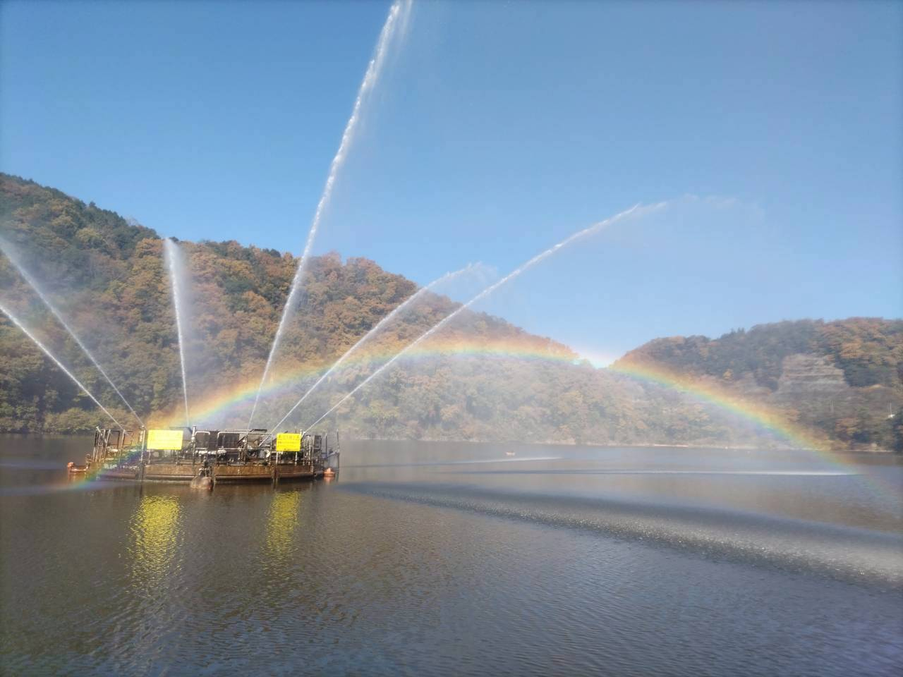 �����̌��I���������̌i�F�ցB