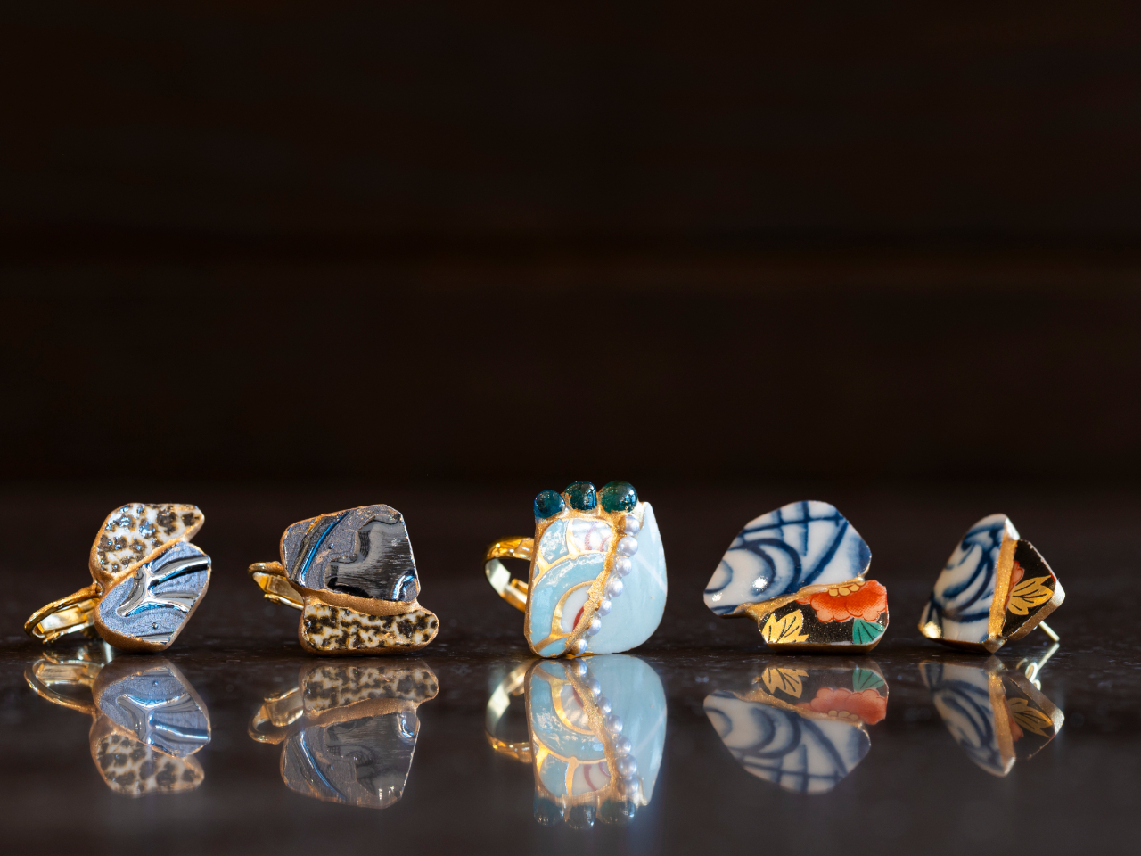 ふたつのカケラを組み合わせた呼び継ぎアクセサリー。少しテクニックは必要ですがチャレンジしてみる価値あり◎