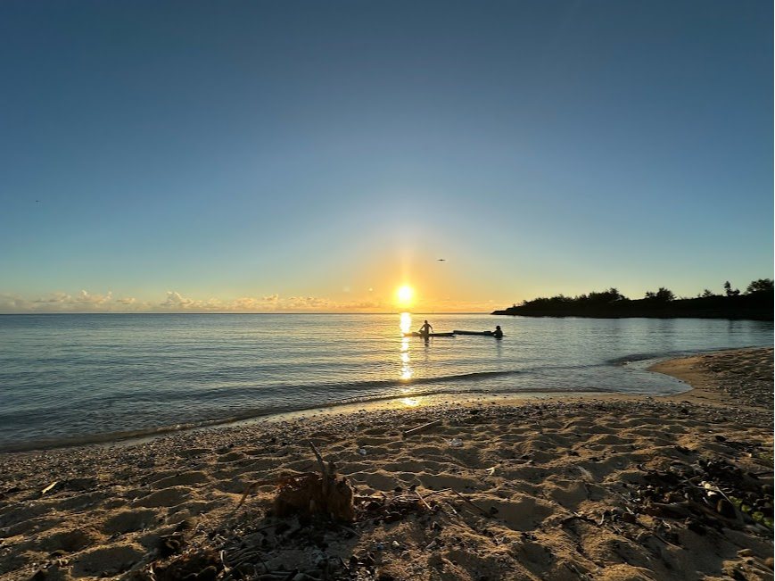 朝日と海とヨガで気持ちいい一日の始まりを体験しましょう
