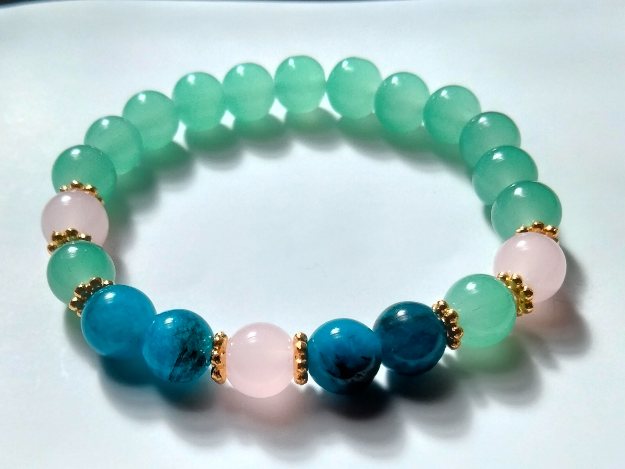 自分の願いや目標に合わせて石を選ぶことで、より深い意味を持つアクセサリーを作ることができます。