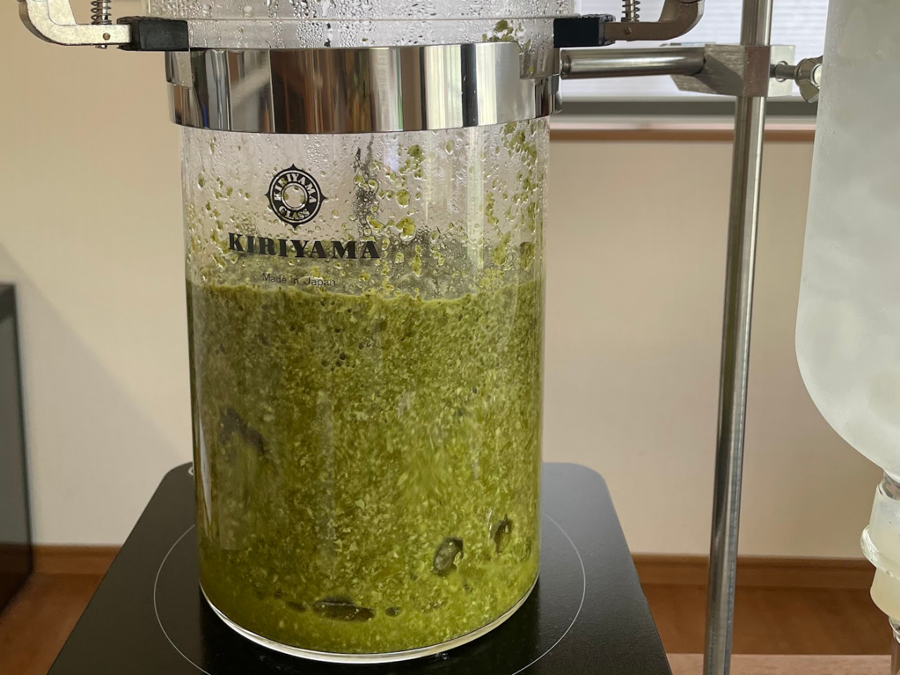 �{�i�I�Ȑ����C������̌��ł��܂��B�������n�܂�Ƃ����͕ʐ��E�A�݂���̗D��������ɕ�܂�āA���X�����C���ɂȂ�܂��B