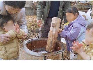 はじめてのお餅つき?