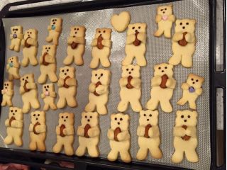 【体験メニュー】クマさんクッキーアーモンド抱っこ