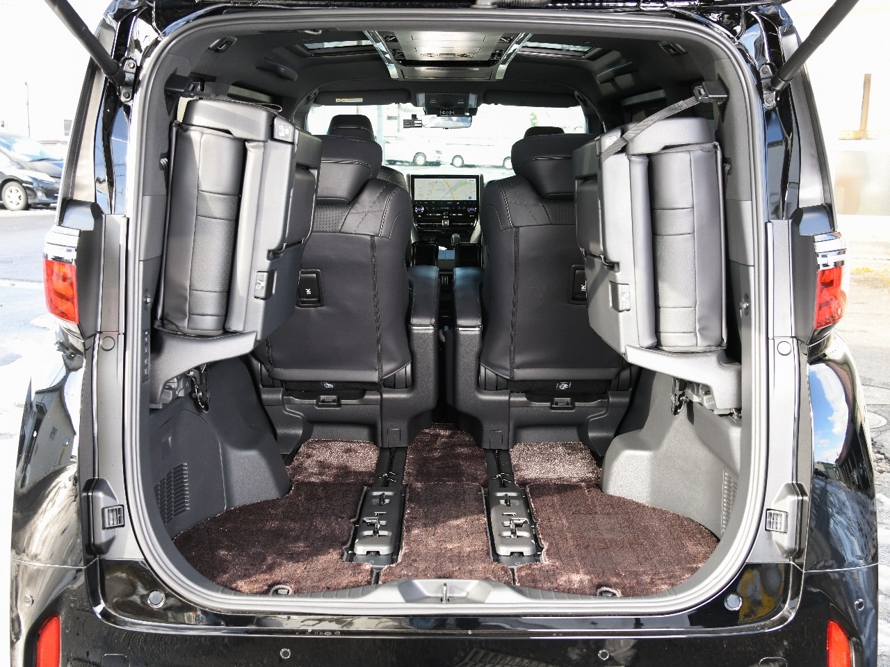 At@[hɑ傫ȉוڂہAŌ㕔Ȃ̒ˏグ\łB̍ۂ̏Ԓ́A1A223̏ԒƂȂ܂B