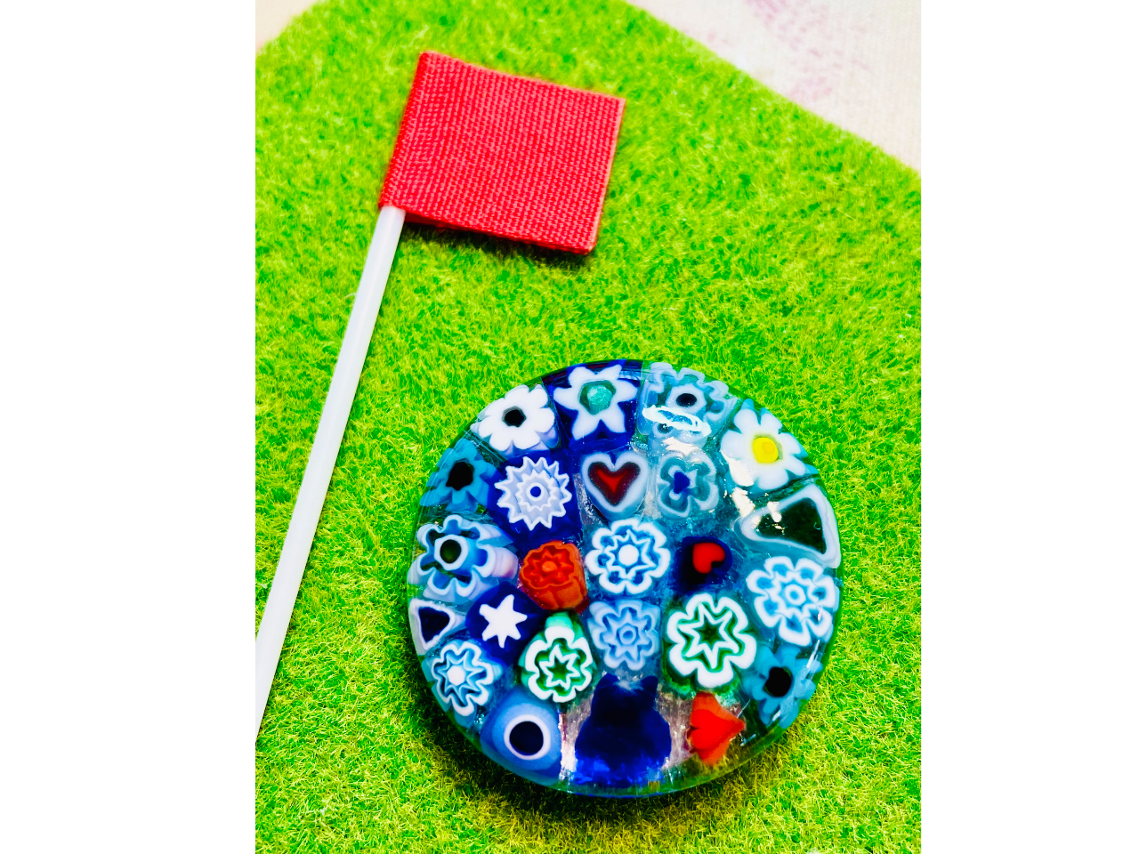 �~���t�B�I���K���X�y�S���t�}�[�J�[�z�N���[���ɉf���Đ��E�ɂЂƂ̃}�[�J�[�i�ł��Ă��ł߂Ă���̂Ŋ���ɂ����ł��j