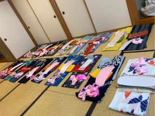 様々な柄の着物をご用意しております♪