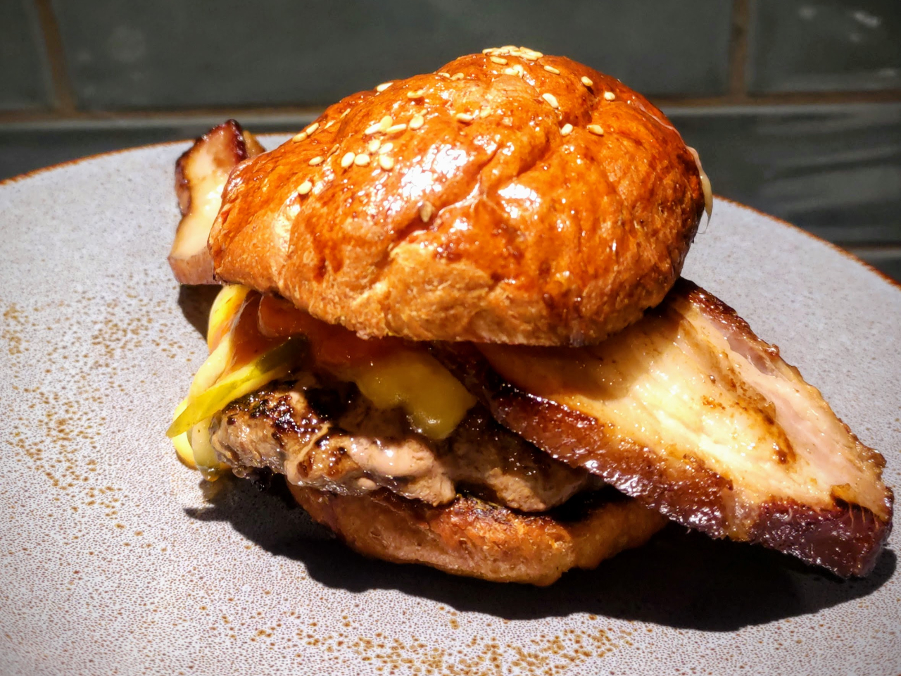 X̎ƐoYAubNUSr[t100ƐpeBAƐx[RA\[X̃Lbg񋟂܂