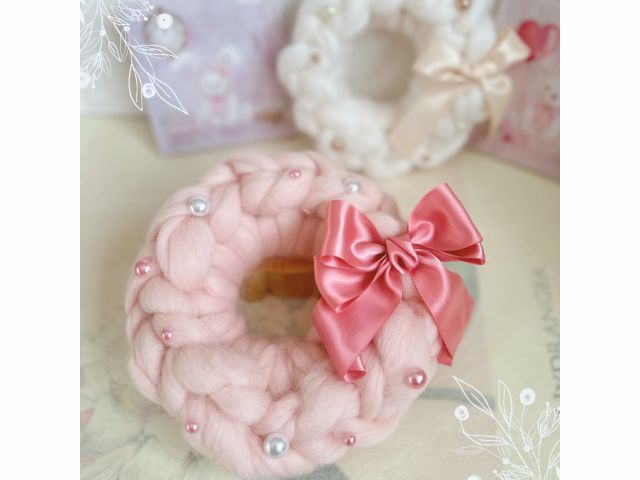 現在お色はピンク、ホワイト、ブルー、パープルの4種類からお選びいただけます