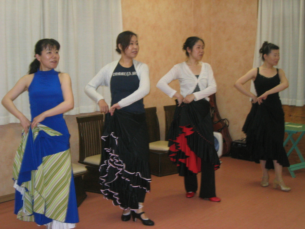 *:._フラメンコ舞踊1曲マスター♪フラメンコ舞踊体験レッスン!_.:*女性・フ...