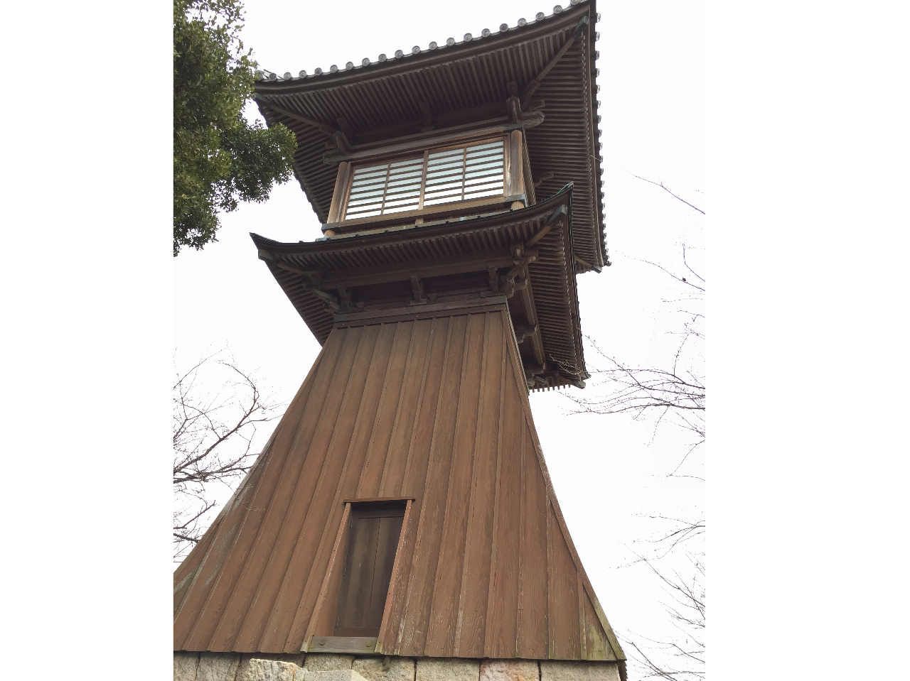 大多府島 燈籠堂