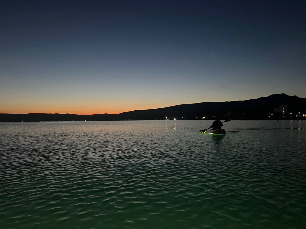 ��̎��R�𖞋i