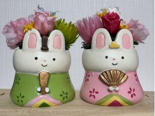ウサギ器(幅約5.5cm・奥行約5.5cm・高さ約5cm)*アレンジ後(幅約6cm・奥行約6cm・高さ約7cm