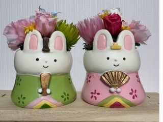 ウサギ器(幅約5.5cm・奥行約5.5cm・高さ約5cm)*アレンジ後(幅約6cm・奥行約6cm・高さ約7cm)