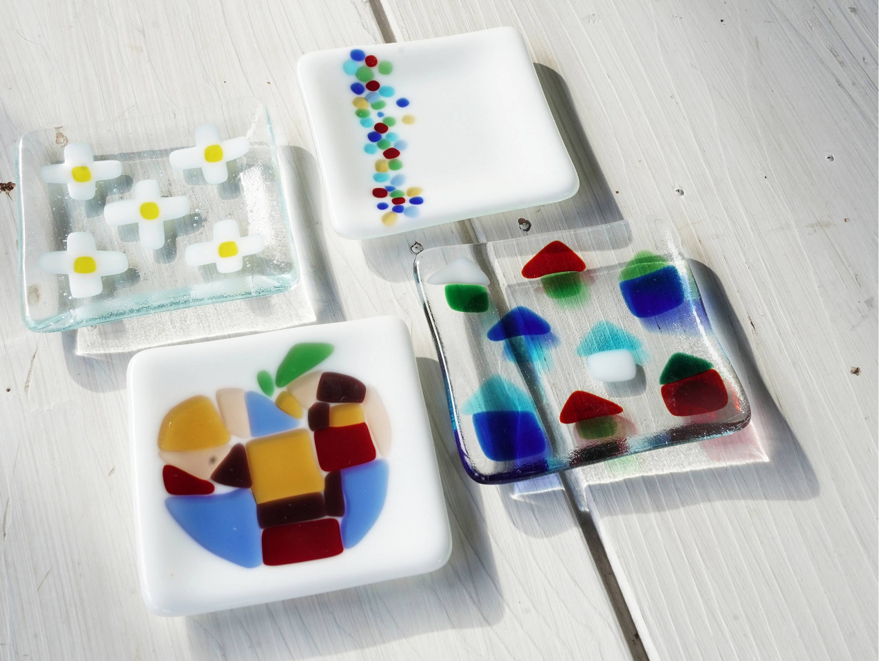 まめ皿(9p×9p)はキャンパスのように色々表現がしやすいサイズです!!