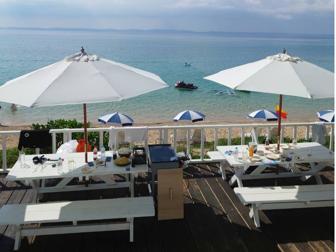 lŗV񂾌͒ÌŊC𒭂߂Ȃ烉`^C