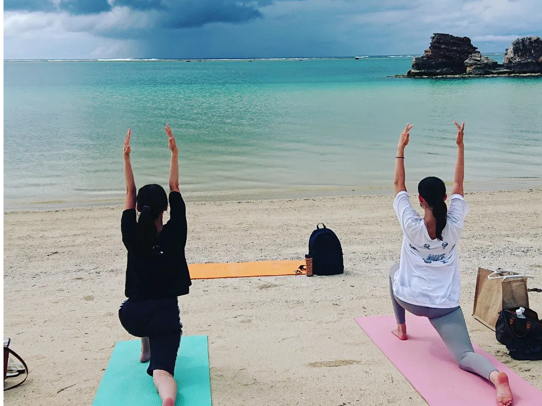 海を見ながらのヨガはとっても気持ちがいいです(●´ω`●)