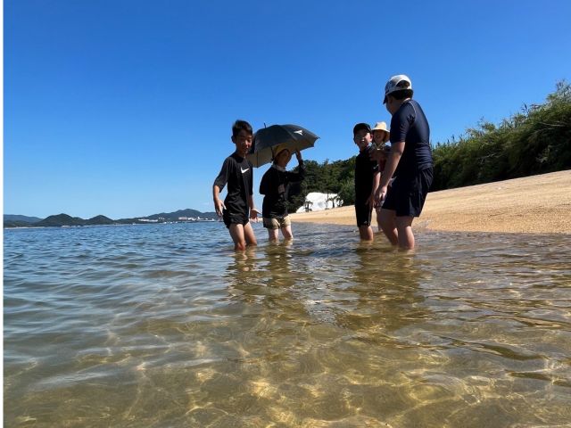 その日にもよりますが海の水が本当に綺麗です。