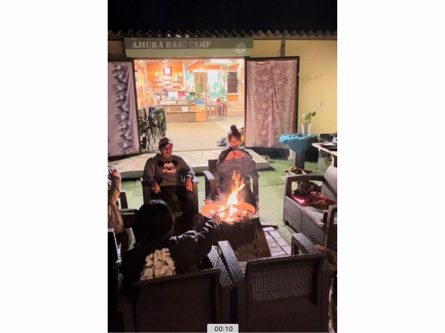 焚き火の前でのトークもいいね