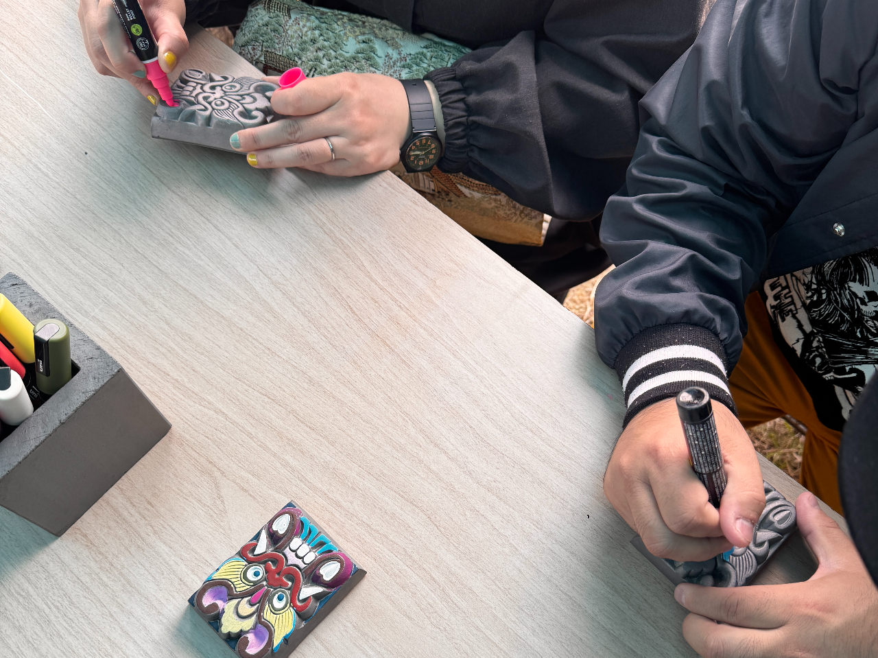 カップルの方にも人気です。約1時間ゆっくりと考えながら体験していただけます。