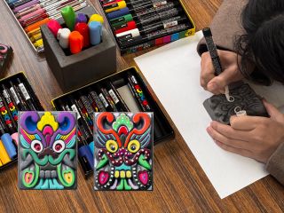 古代鬼瓦に絵付けができます。アクリルマーカーで絵付け体験後はすぐにお持ち帰りいただけます。