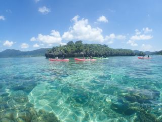 川平湾の無人島に向けて出発〜♪