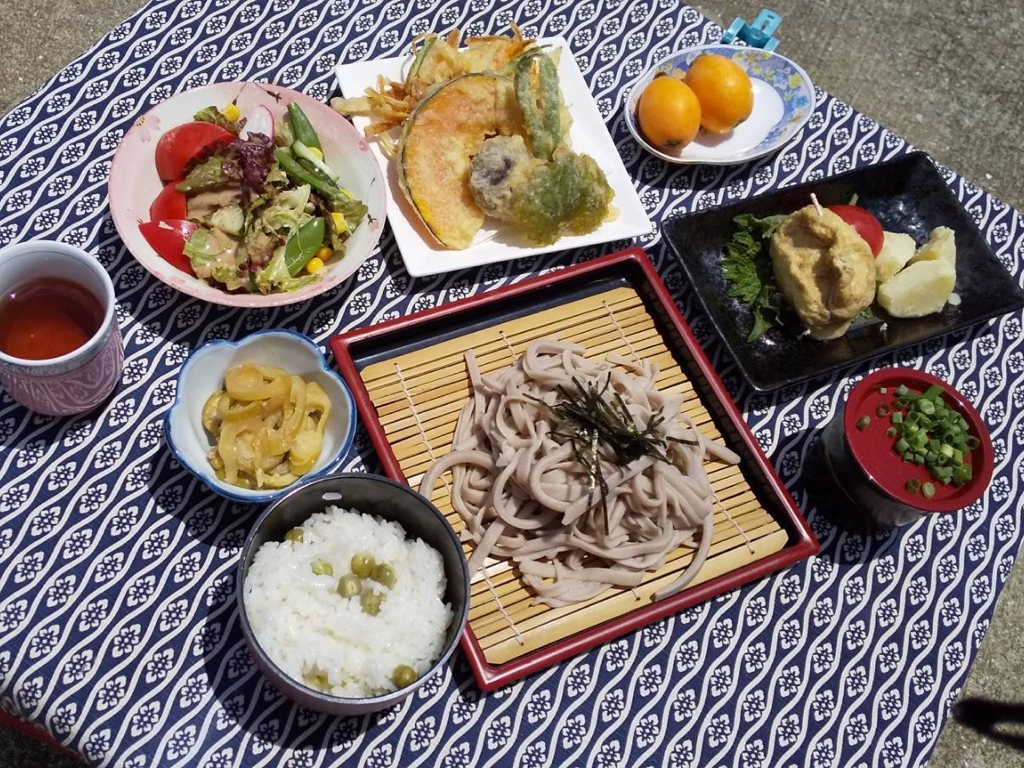 n؂̓VՂT_Ȃǂ̂Htł yʐ^͈łBG߂ɂe͕ύX܂z