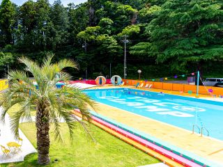 夏季限定プール