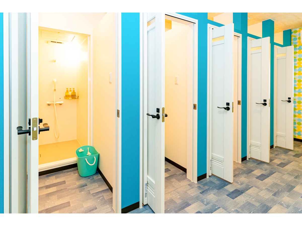 シャワールーム