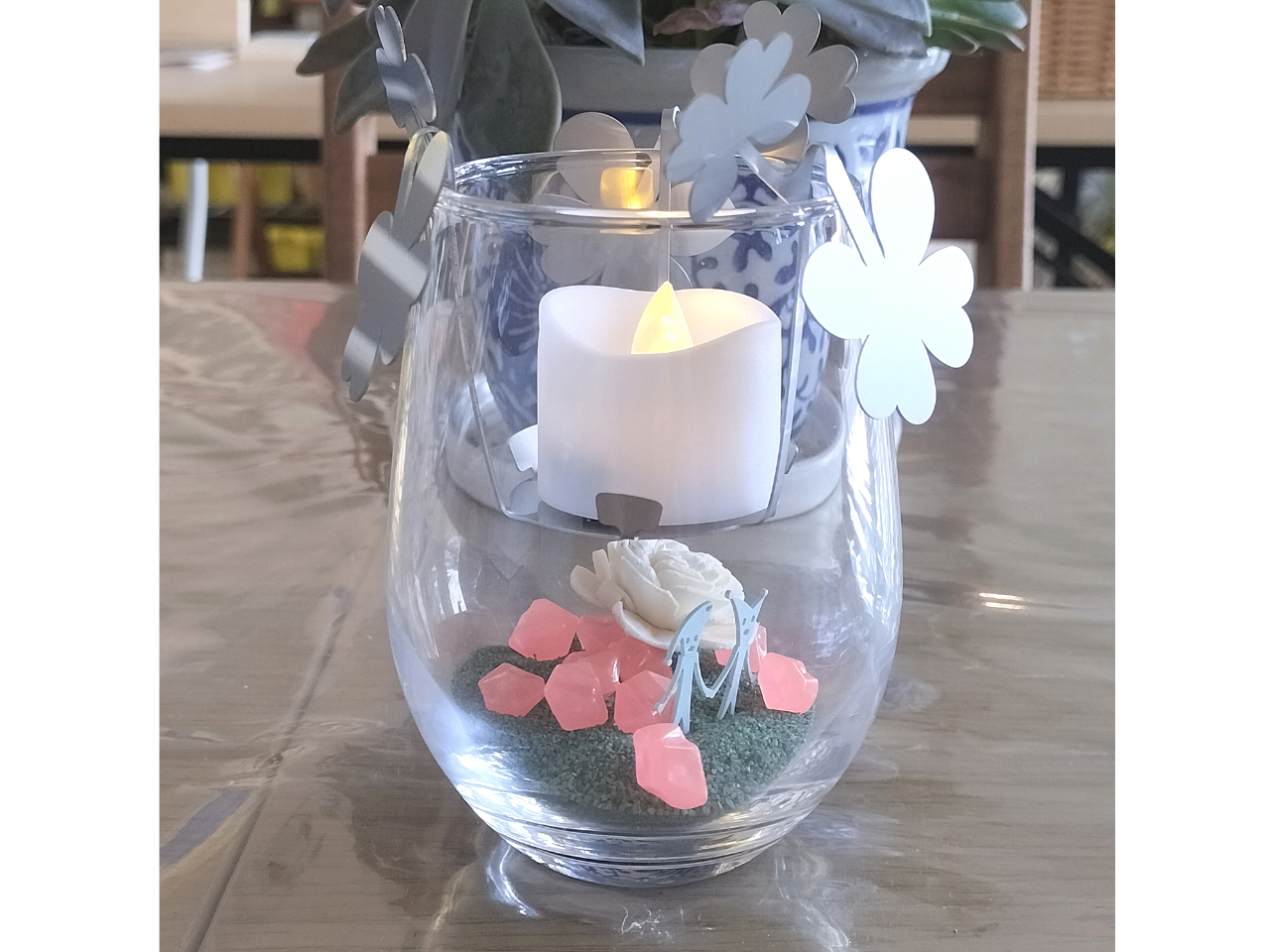 ǂ̗dy݂łBJ[̍̐F͂TF炨IтB