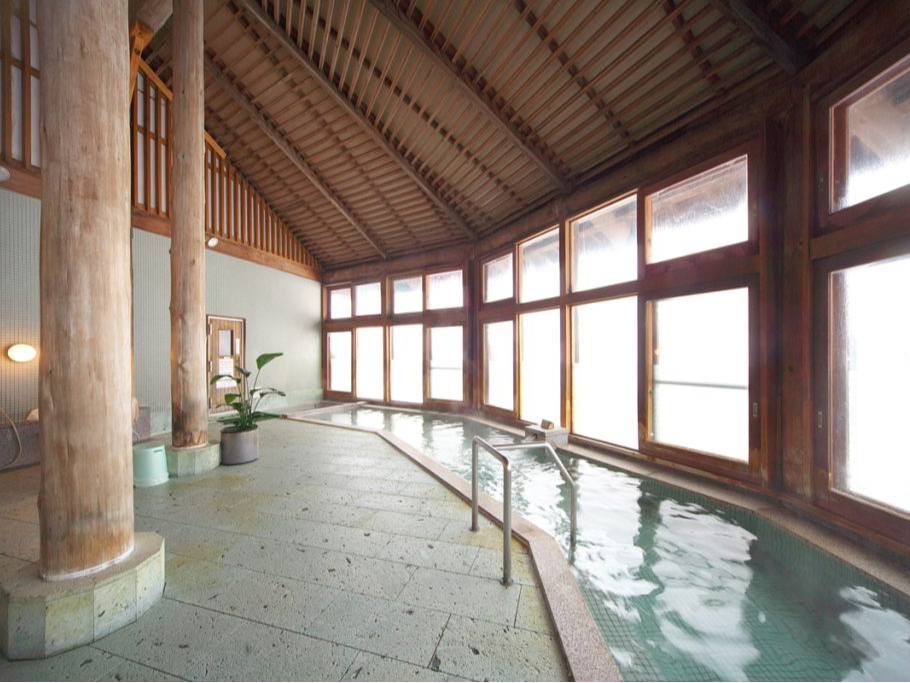 【山形×日帰り温泉】《入浴チケットプラン》新庄駅から車で約40分!杉の香り漂う天...