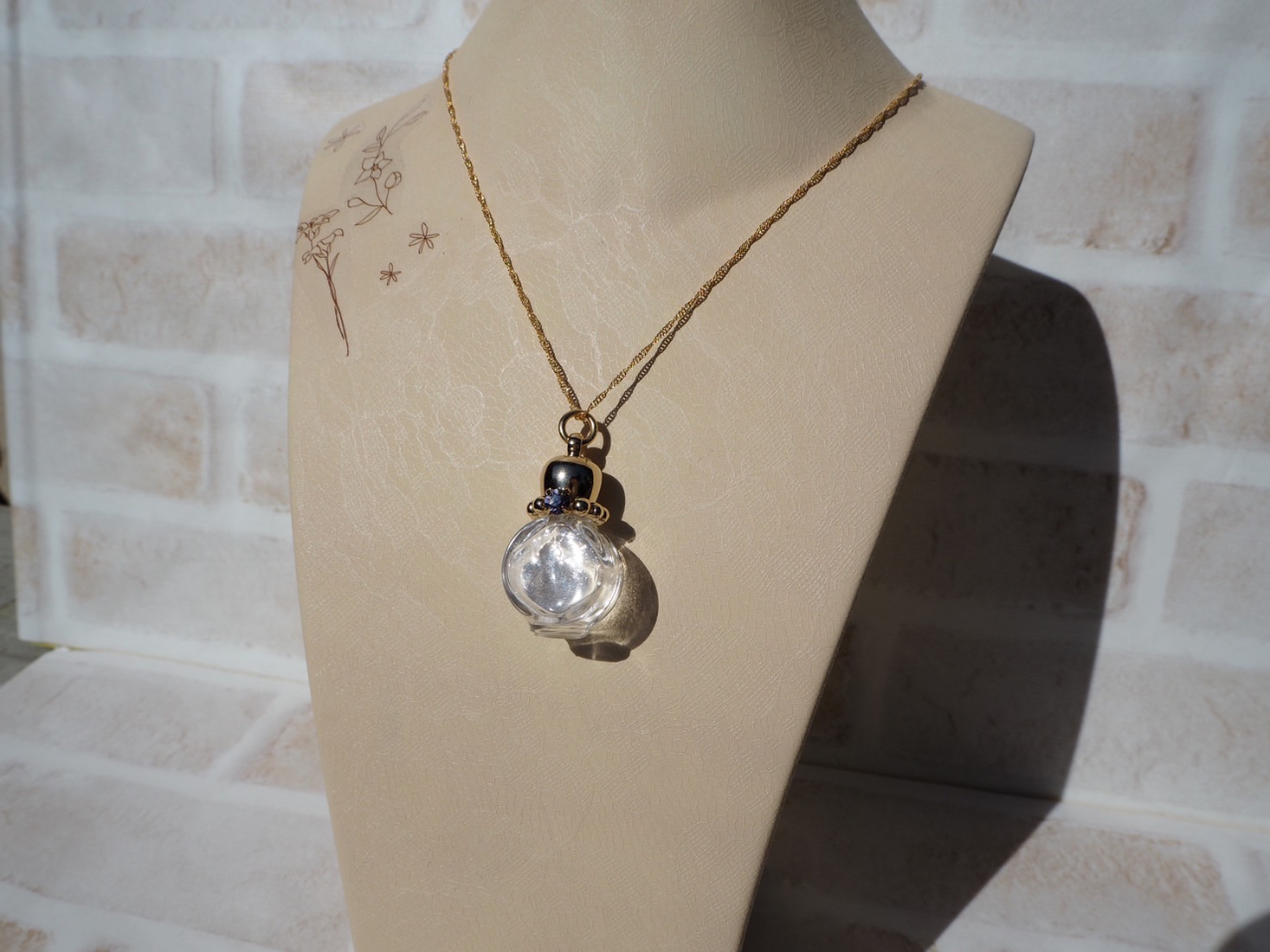 nhChƂƃR{ŃA}y_g̔iʓr2,500~`2,800~j