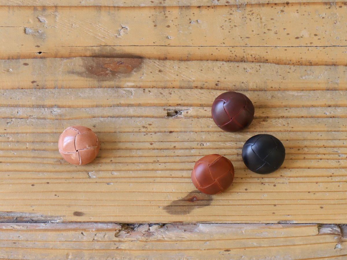 奈良県・橿原市】☆プレミアプラン（革ボタン大2個、小4個の手作り