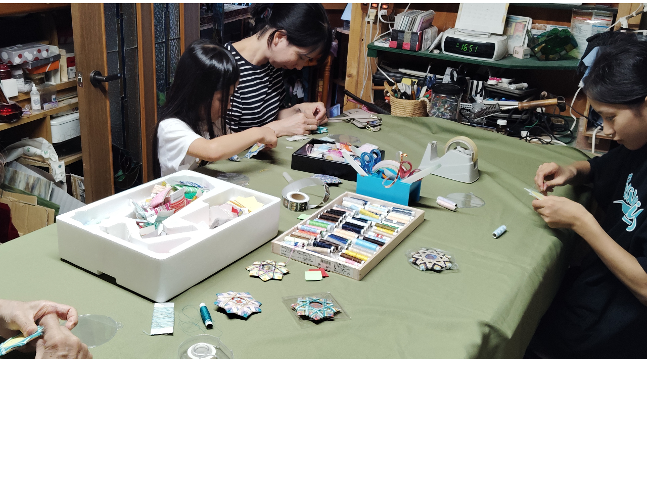 �����p�^�[�����J��Ԃ��ł��D�݂̐F�̎���I��Ŏ��������̂��ꂢ�Ȗ�l�Ɏd�オ��܂�