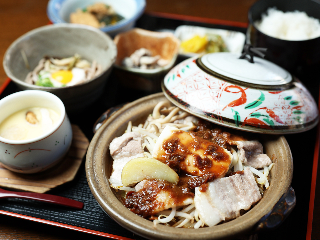 鬼岩公園ガイドツアー+旅館ランチ