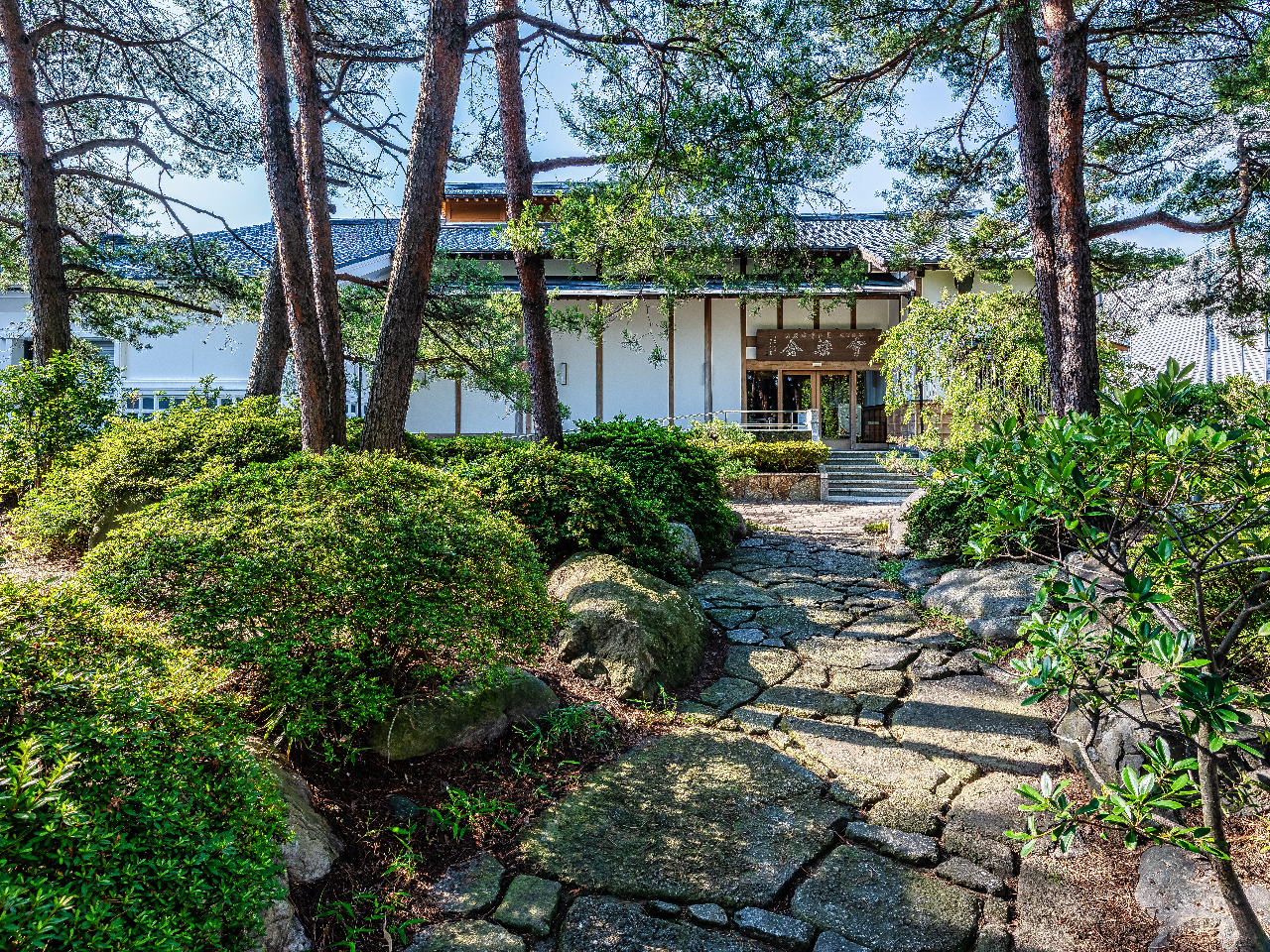【入館チケット】純日本建築の美術館!「マイセンの部屋」や「シャガールの部屋」の常...