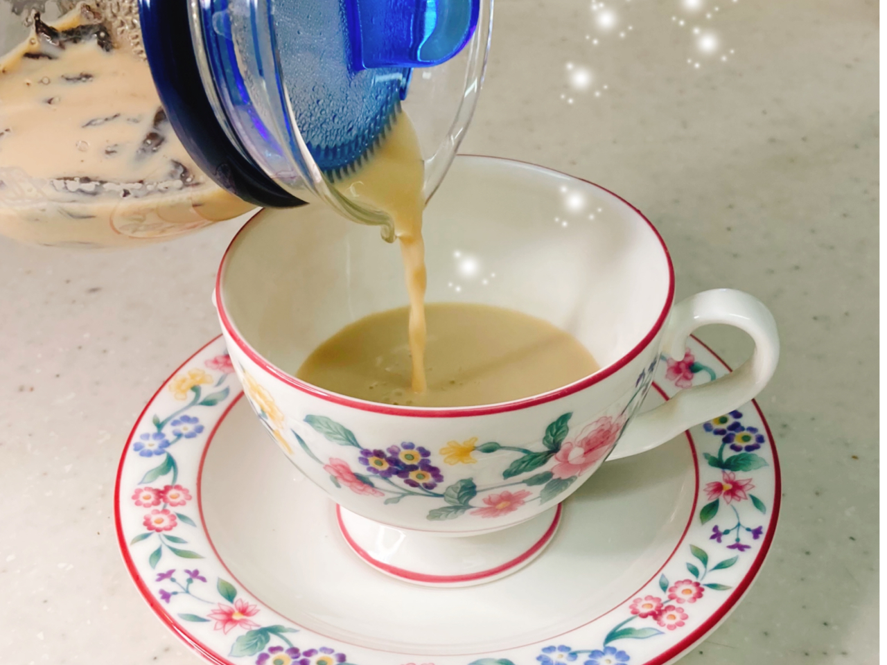 出来上がりをカップへ