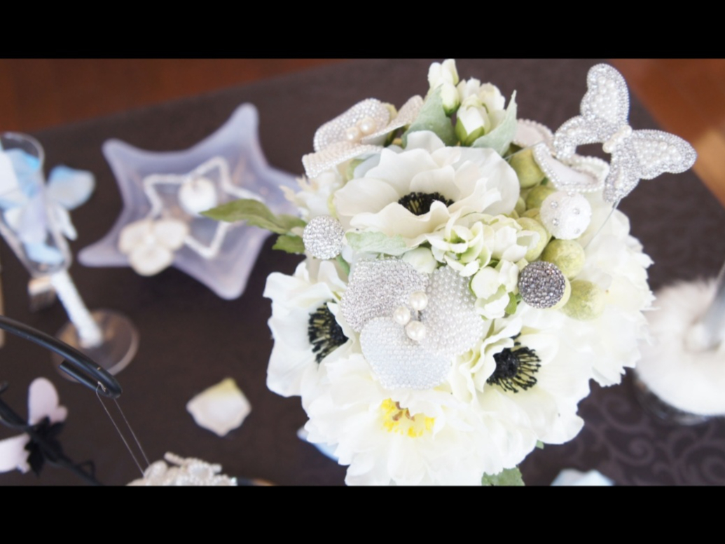 【グルーデコレッスン】スワロフスキーを使用してお好みのキラキラのアクセサリーを作...