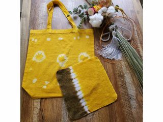 A4サイズのエコバッグとハンカチの草木染(お選び頂けます)