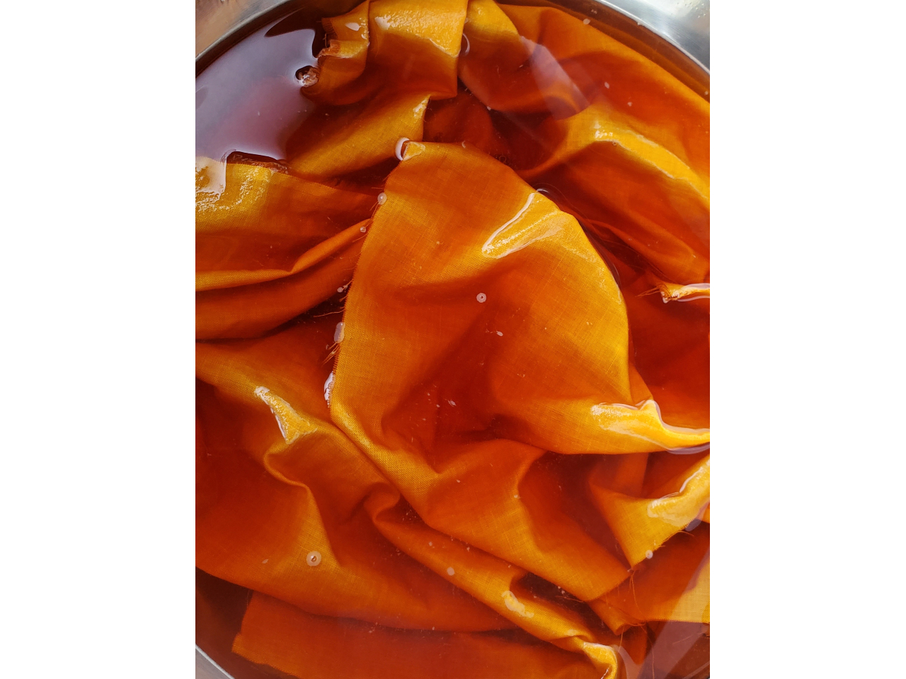 A炢F͋G߂ɂ܂FAڂ͑zȂFɐ܂B 