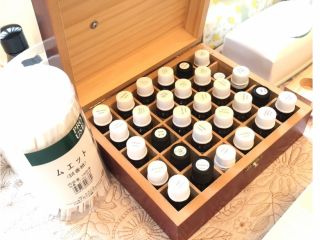 約30種のオーガニック精油をご用意しています。