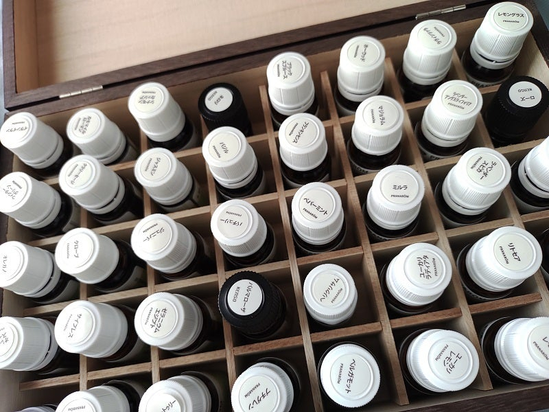 精油 50本以上の精油をご用意しています