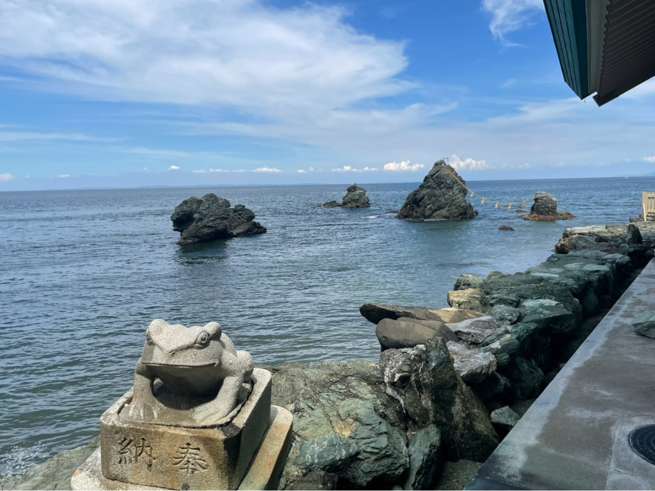 Jт̃X|bgwvwx񌩋ʐ_Ђɂ́A_l̂g̃JG̒uR܂B