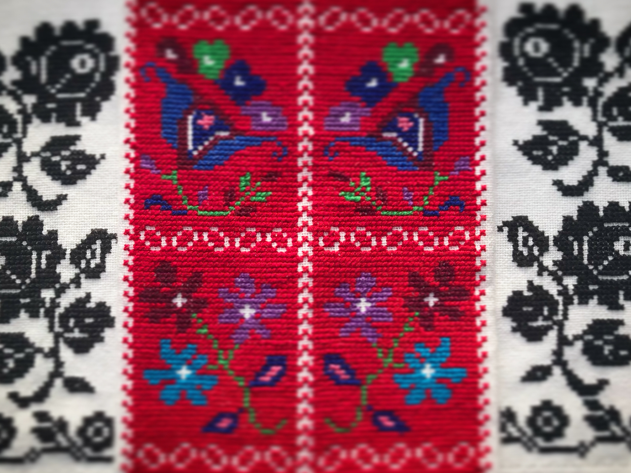 ルーマニアの刺繍より