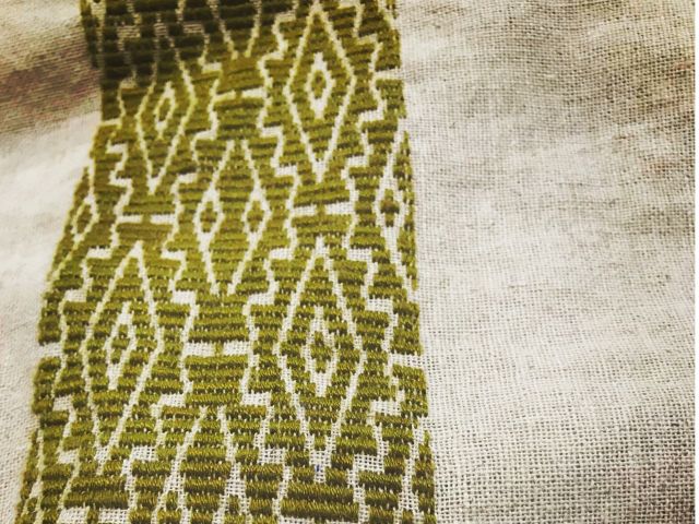 ルーマニアの刺繍より