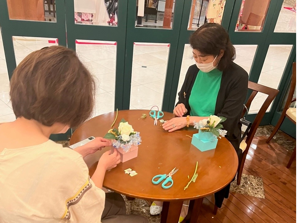 会場はベルクラシック旭川内のcafeロンドです!(人数によってはベルクラシック旭川内の別場所になることもあります)