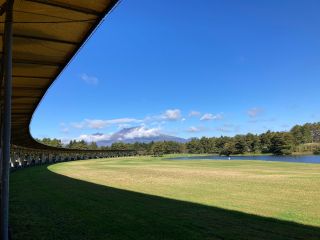 このプランはゴルフ練習場を使ってのレッスンです。